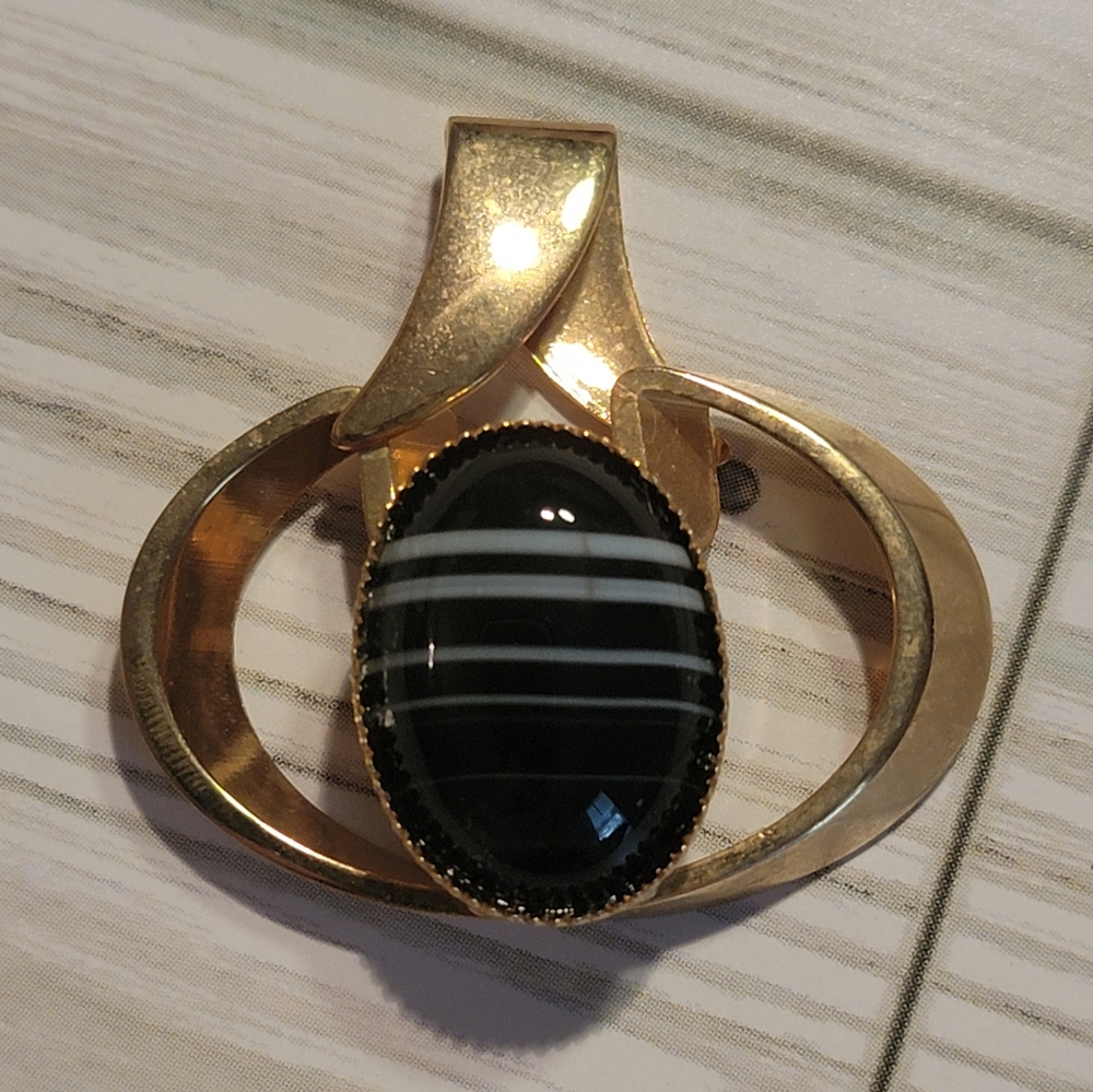 Banded Black Agate Gold Tone Modernist Statement Pendant Artisan